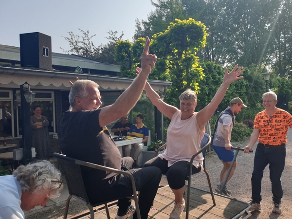 Jeu de Boule winnaars Bep en Cor