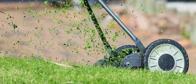 lawn-mower-gc5e94ffba-1920